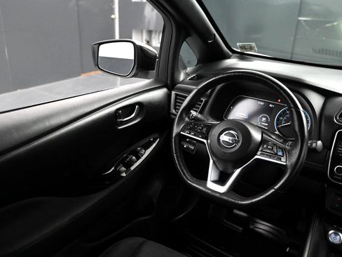 Used 2022 Nissan Leaf SV Plus image 24