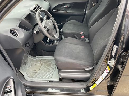 Used 2009 Scion xD image 10