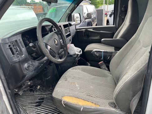 Used 2008 Chevrolet Express 2500 UNAVAIL RWD image 17