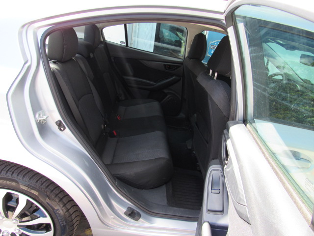 Used 2022 Subaru Impreza 2.0i Sedan AWD/4WD image 18