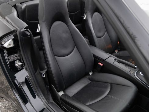 Used 2008 Porsche 911 Carrera 4S image 27