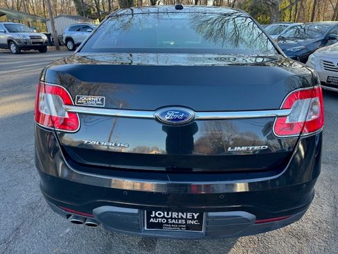 Used 2011 Ford Taurus Limited image 3
