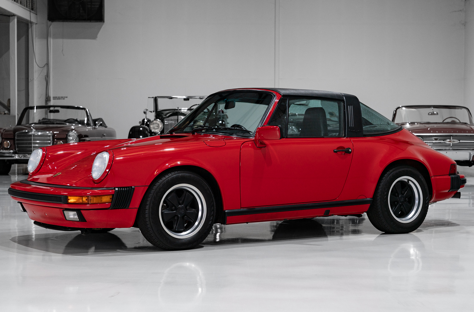 Used 1987 Porsche 911 Targa RWD image 2