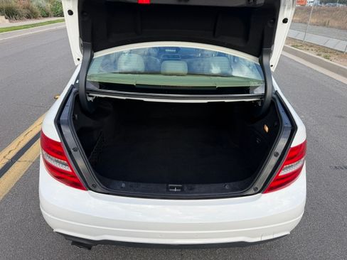 Used 2013 Mercedes-Benz C 250 Luxury image 16