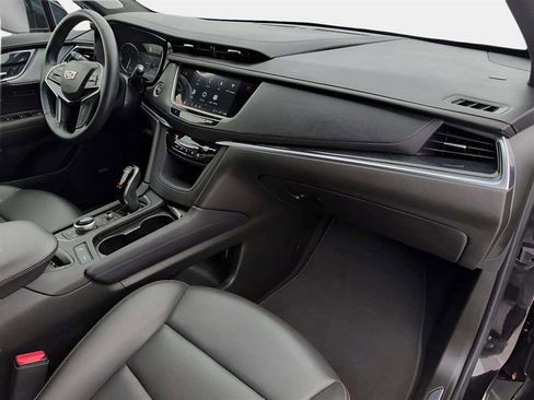 Used 2025 Cadillac XT5 Premium Luxury image 21
