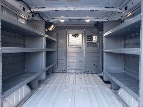 Used 2023 Ford Transit 250 image 9