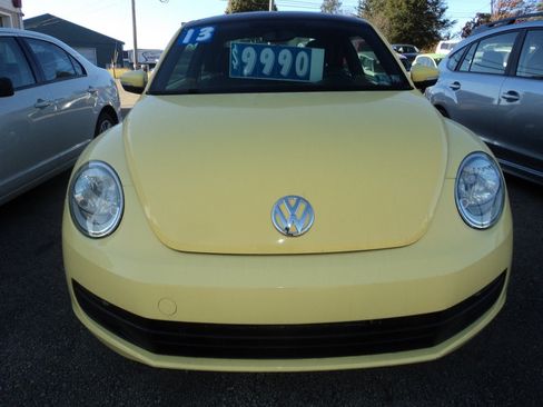 Used 2013 Volkswagen Beetle 2.5 image 1