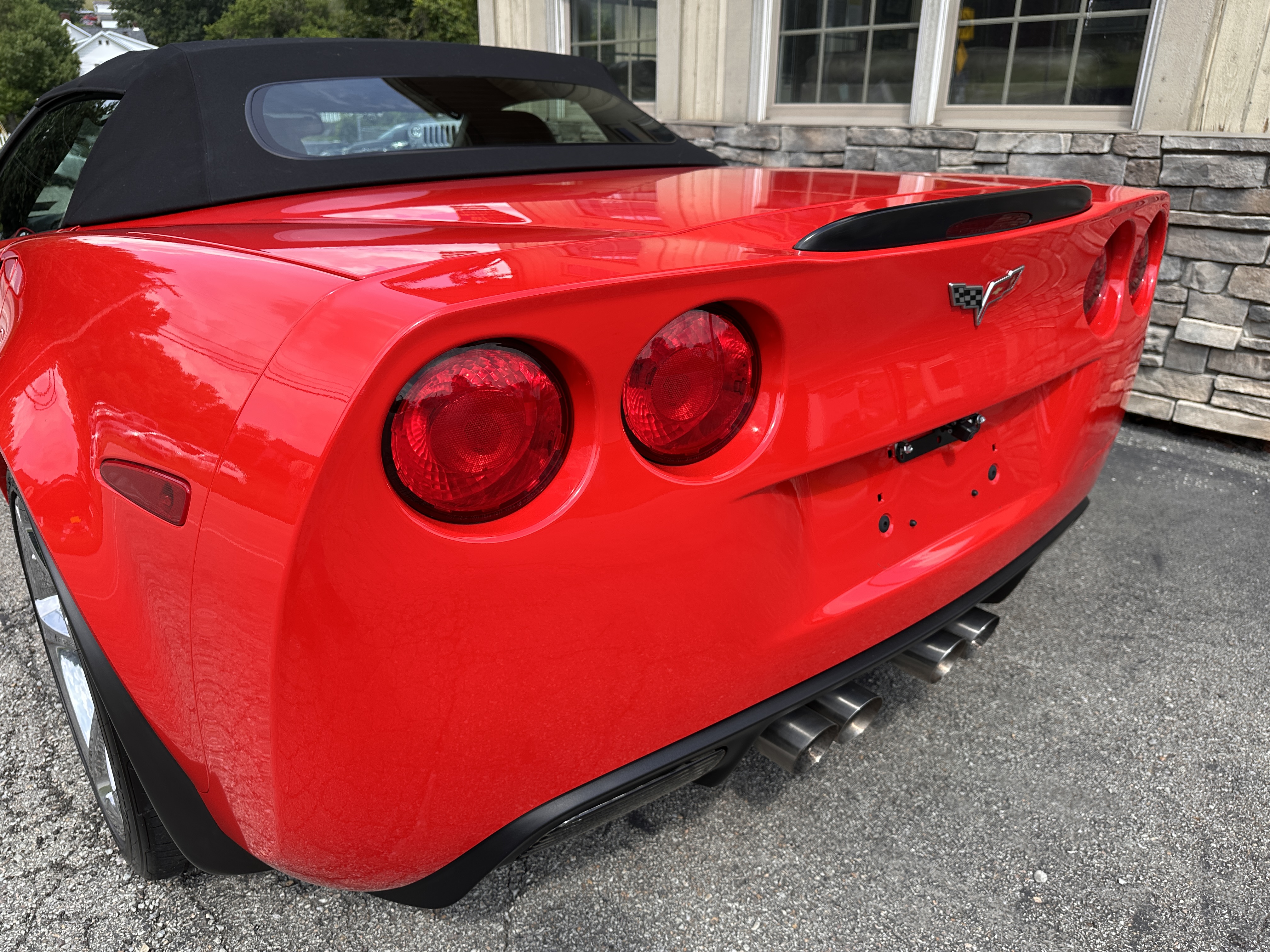 Used 2011 Chevrolet Corvette Grand Sport Convertible w/ 3LT RWD image 8