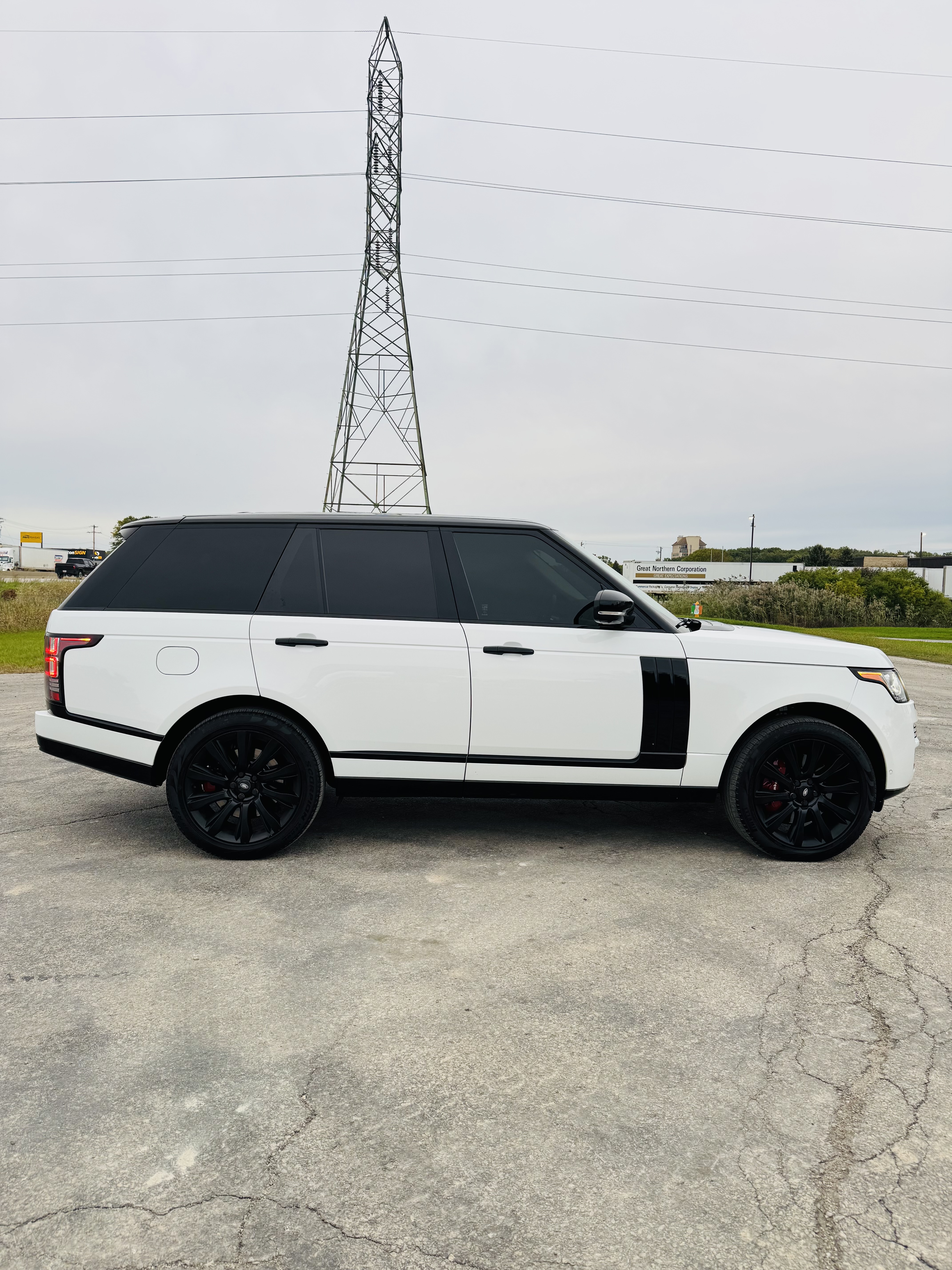 Used 2013 Land Rover Range Rover Supercharged AWD/4WD image 1
