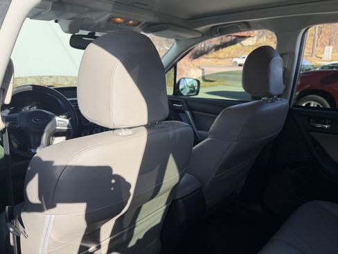 Used 2014 Subaru Forester 2.5i Touring image 12