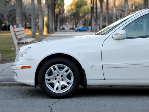 Used 2004 Mercedes-Benz E 320 image 51