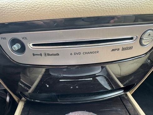 Used 2011 Hyundai Genesis 4.6 RWD image 16