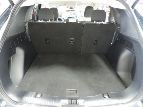 Used 2022 Ford Escape SE image 24