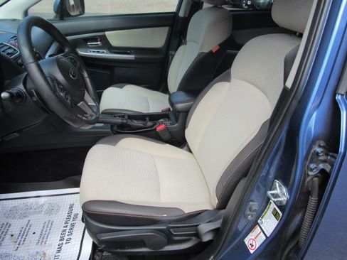 Used 2016 Subaru Crosstrek 2.0i Premium image 12