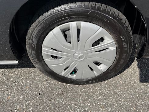 Used 2024 Mitsubishi Mirage ES image 41