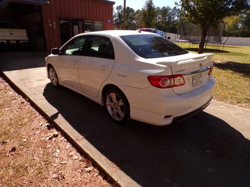 Used 2013 Toyota Corolla S Plus image 7