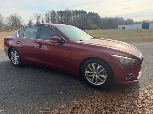 Used 2015 INFINITI Q50 Premium image 12