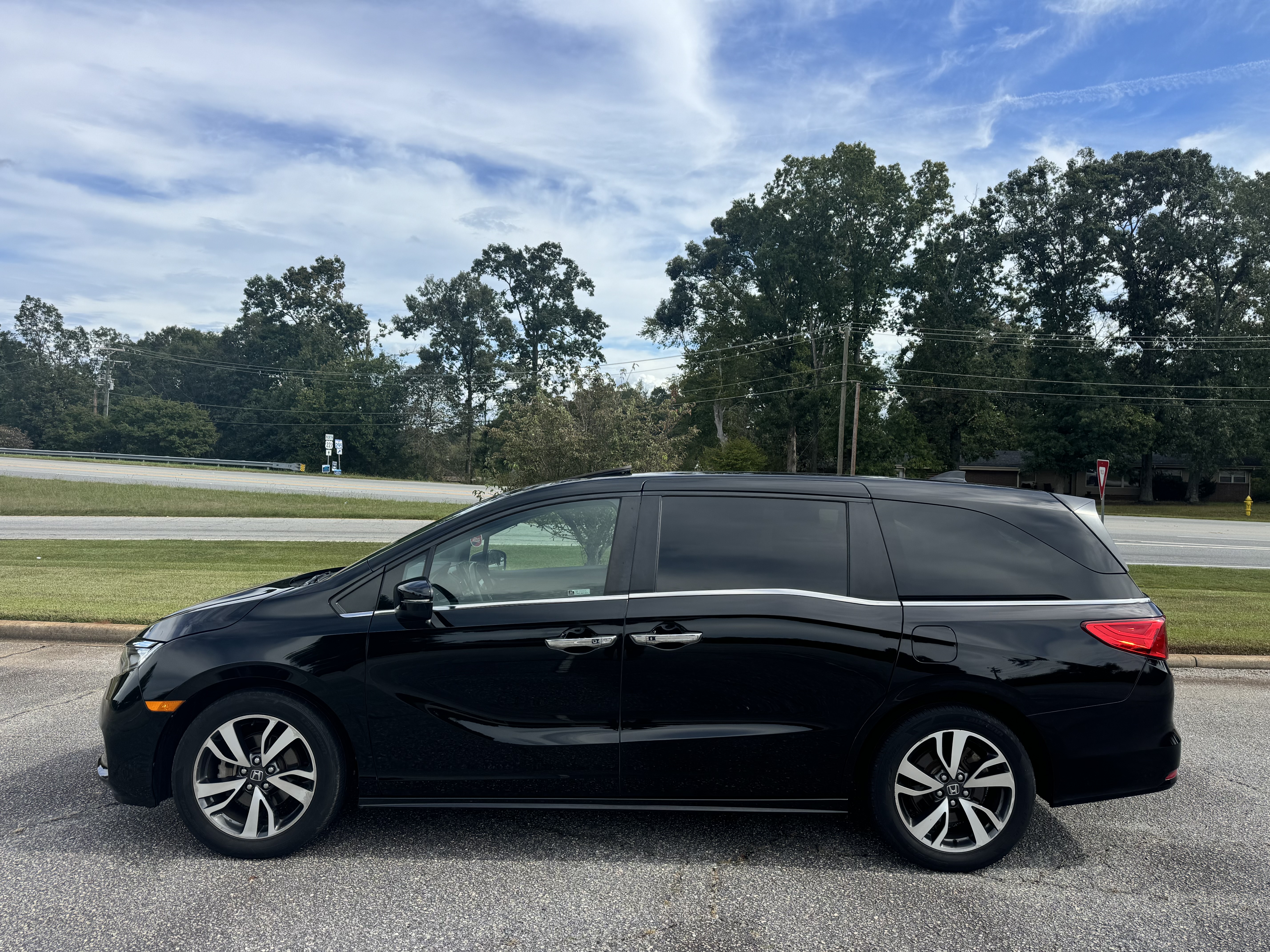 Used 2021 Honda Odyssey Touring image 4