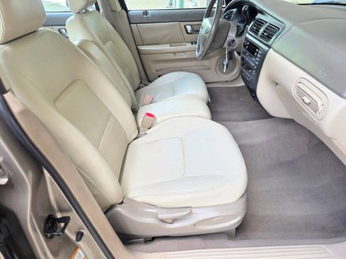 Used 2002 Ford Taurus SEL FWD image 14