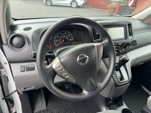 Used 2020 Nissan NV200 S FWD image 10