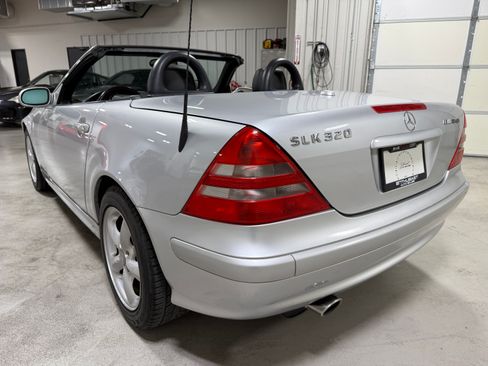 Used 2001 Mercedes-Benz SLK 320 image 7