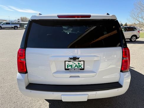 Used 2018 Chevrolet Suburban Premier image 4