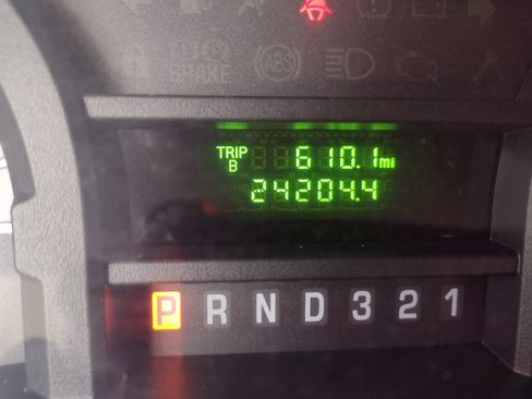 Used 2011 Ford E-450 and Econoline 450 image 14