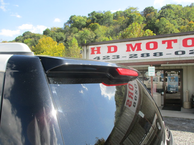 Used 2012 GMC Yukon AWD Denali image 12