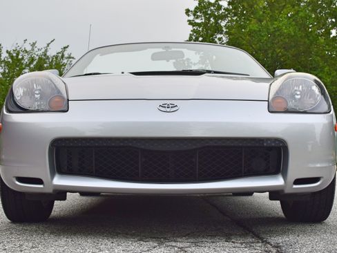Used 2001 Toyota MR2 Spyder UNAVAIL RWD image 33