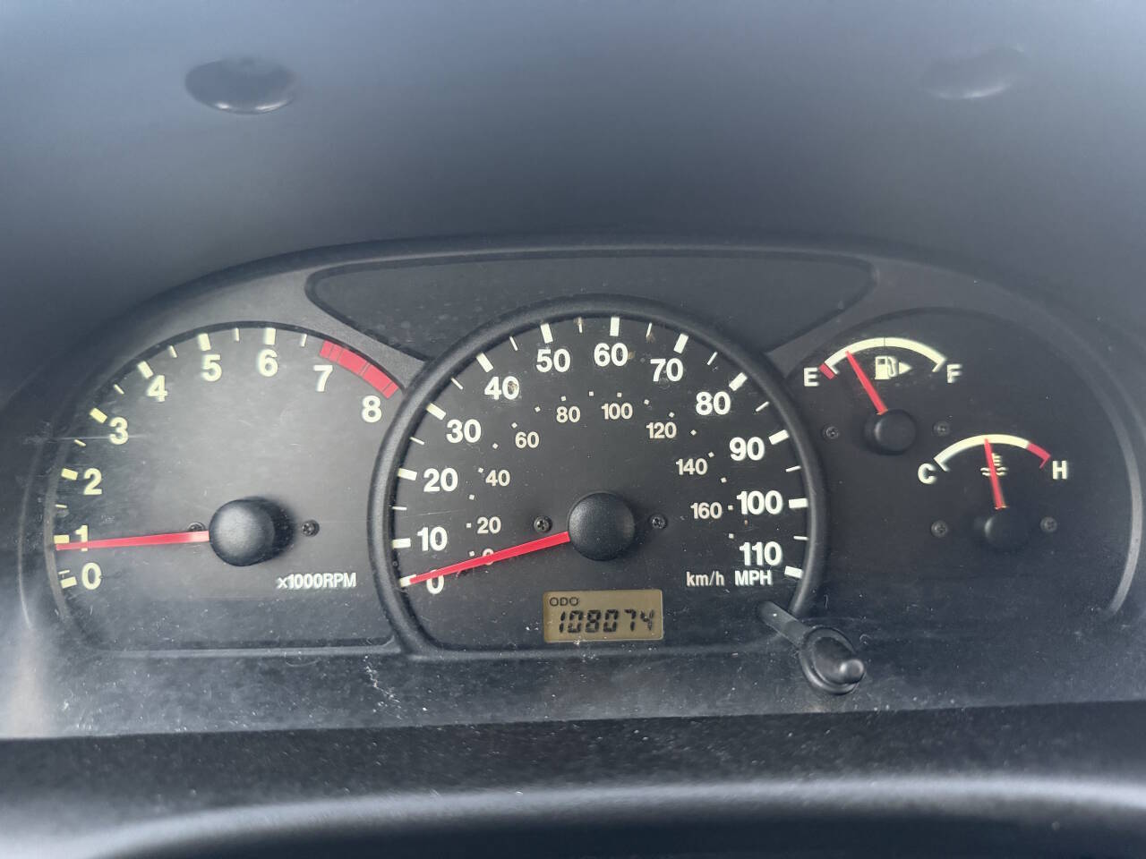 Used 2004 Chevrolet Tracker 4WD LT image 35