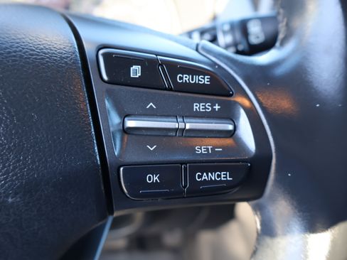 Used 2018 Hyundai Kona SEL image 21