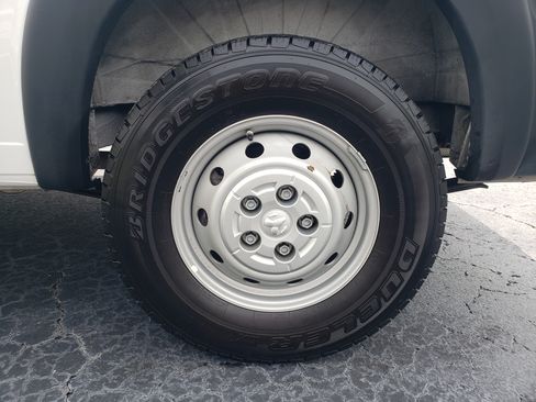 Used 2023 RAM ProMaster 2500 136 High Roof FWD image 8