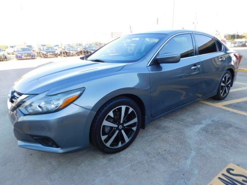 Used 2018 Nissan Altima 2.5 SR image 4