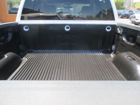 Used 2014 Chevrolet Silverado 1500 Crew Cab LT RWD image 13