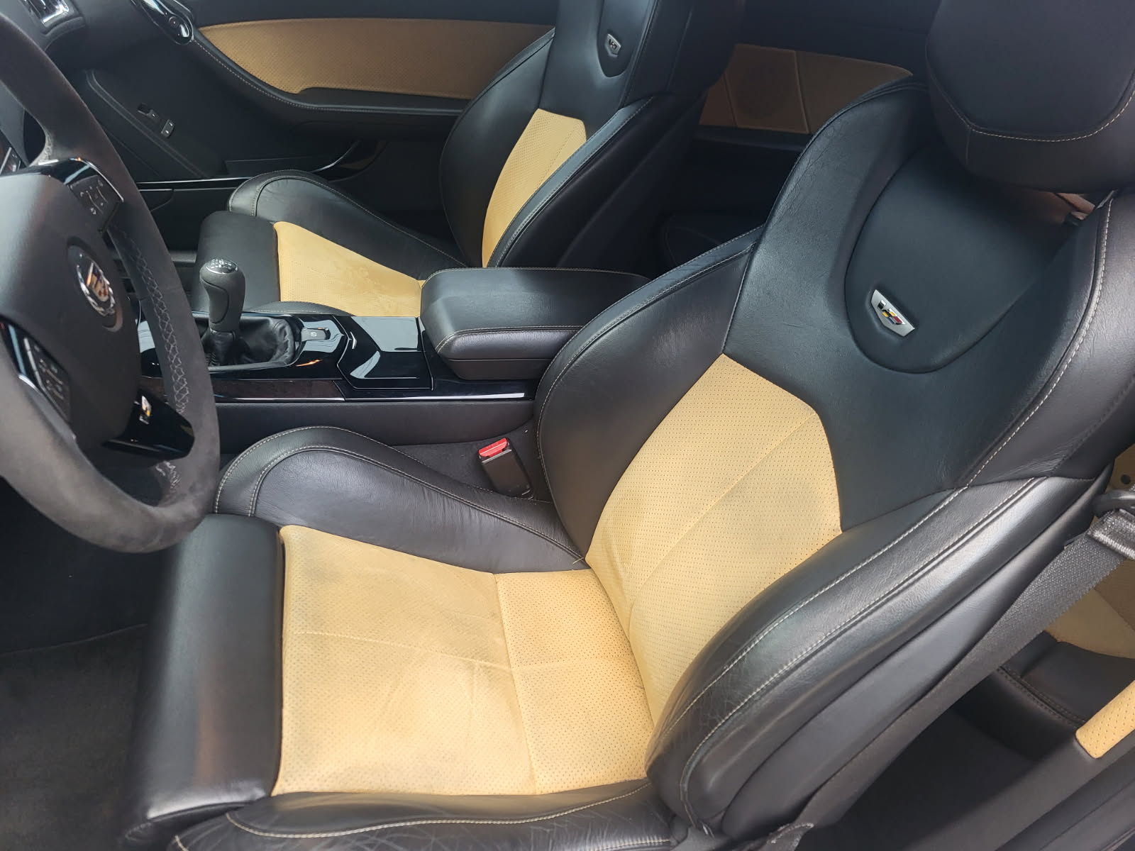 Used 2011 Cadillac CTS V Coupe RWD image 10