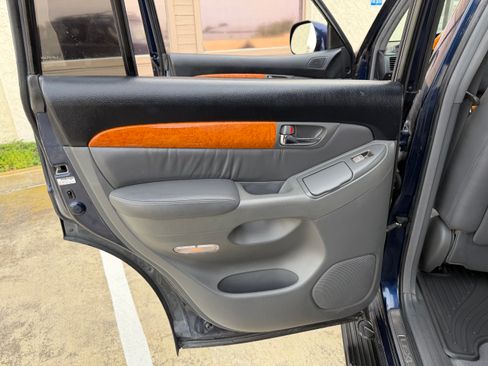 Used 2006 Lexus GX 470 image 21