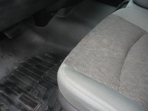Used 2016 RAM 1500 4x4 Crew Cab SLT image 9