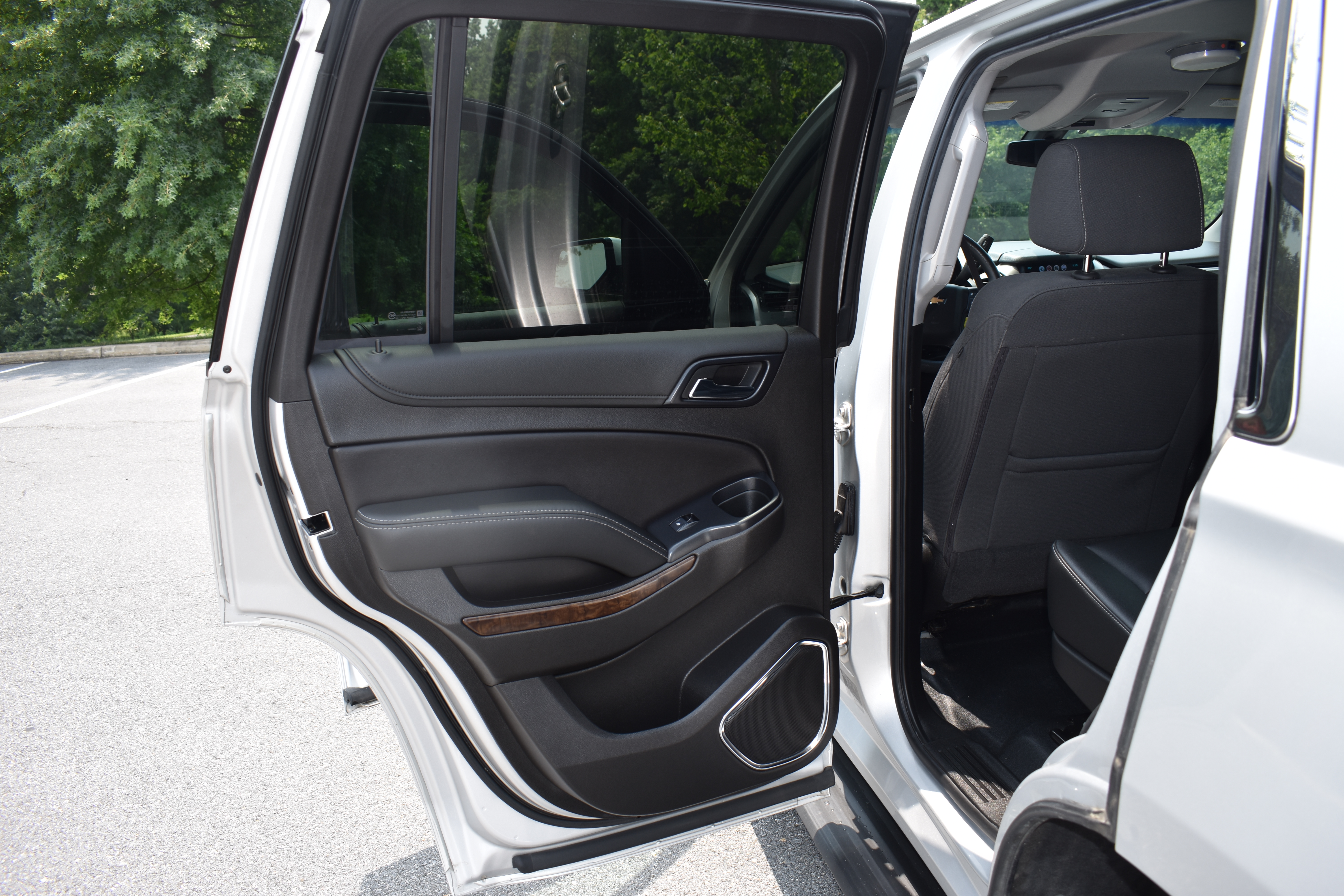 Used 2019 Chevrolet Tahoe 4WD image 31