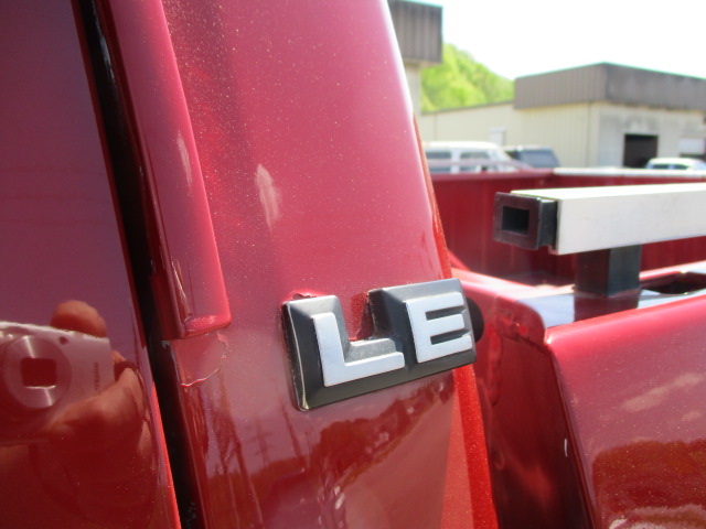 Used 1991 Dodge D/W Truck 150 AWD/4WD image 14