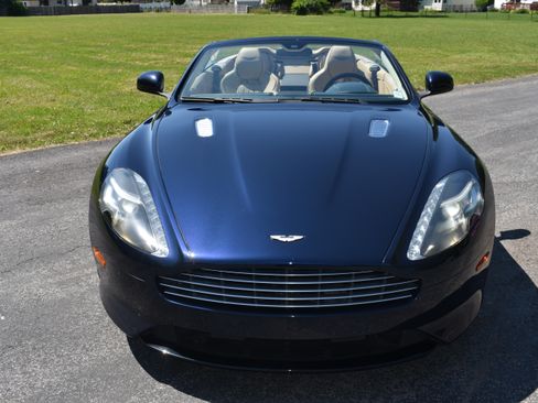 Used 2016 Aston Martin DB9 GT Volante RWD image 20