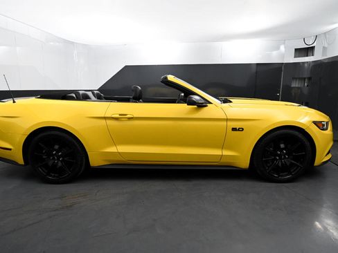 Used 2017 Ford Mustang GT Premium image 6