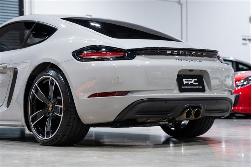 Used 2019 Porsche 718 Cayman S RWD image 14