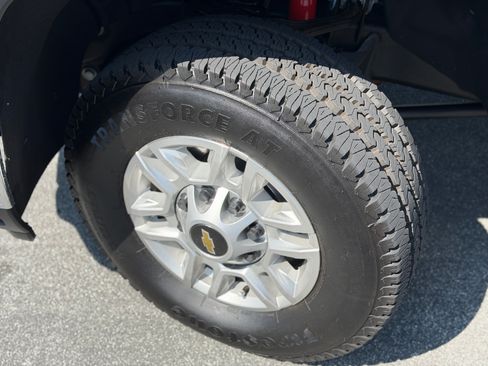 Used 2025 Chevrolet Silverado 2500 4x4 Crew Cab LT image 22