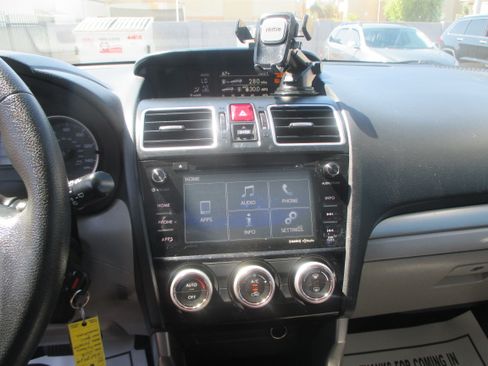 Used 2018 Subaru Forester 2.5i Premium AWD/4WD image 5