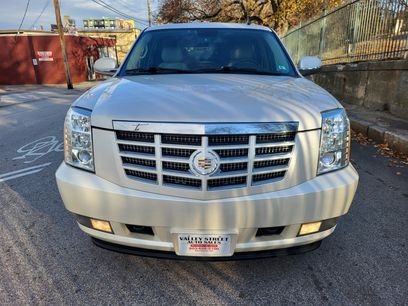 Used 2013 Cadillac Escalade Luxury