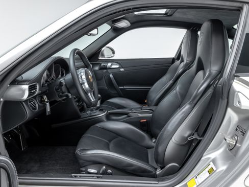 Used 2012 Porsche 911 Turbo image 5