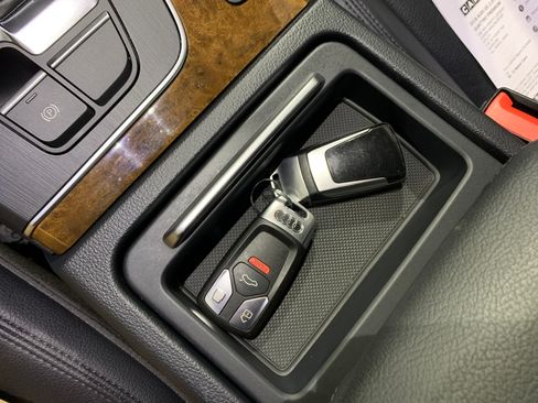 Used 2018 Audi Q5 2.0T Premium image 33