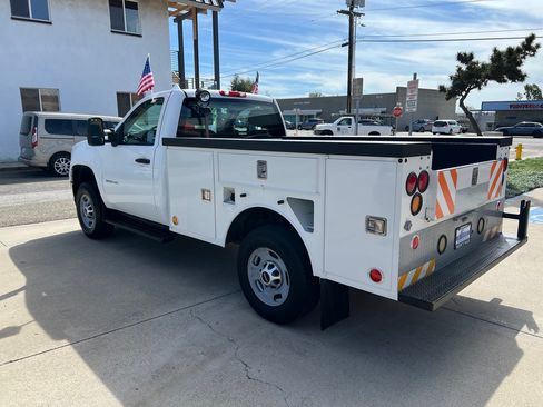 Used 2011 GMC Sierra 2500 W/T image 6