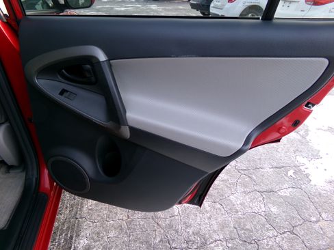 Used 2011 Toyota RAV4 Limited image 14