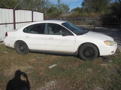 Used 2006 Ford Taurus SE